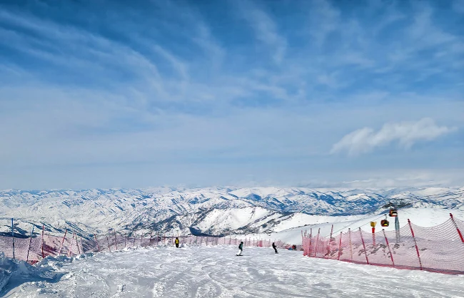 altay-skiing | China Xian Tour: Private & Tailor-Made China Tours Skiing Altay Xinjiang in January