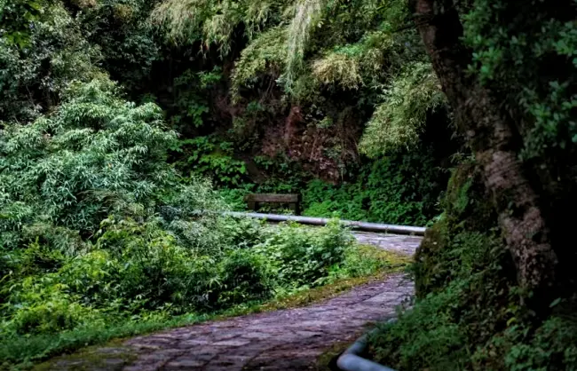 jade belt road | China Xian Tour: Private & Tailor-Made China Tours Jade Belt Road of Cangshan Mountain, Dali, Yunnan