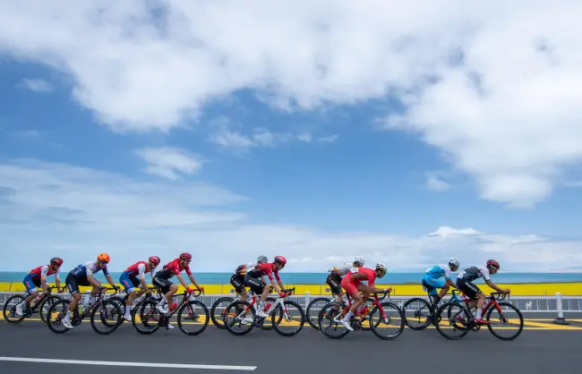 qinghai-lake-cycling
