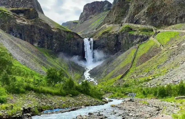 Changbai Waterfall