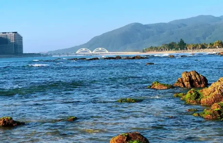 Sun and Moon Bay in Wanning - China Xian Tour: Private & Tailor-Made China Tours Sun and Moon Bay in Wanning