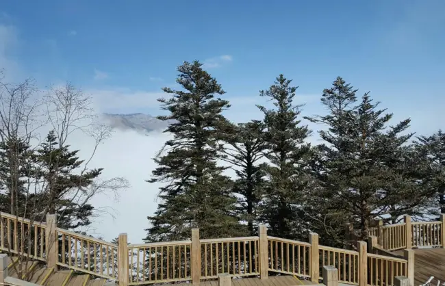 Sun and Moon Platform Xiling Snow Mountain