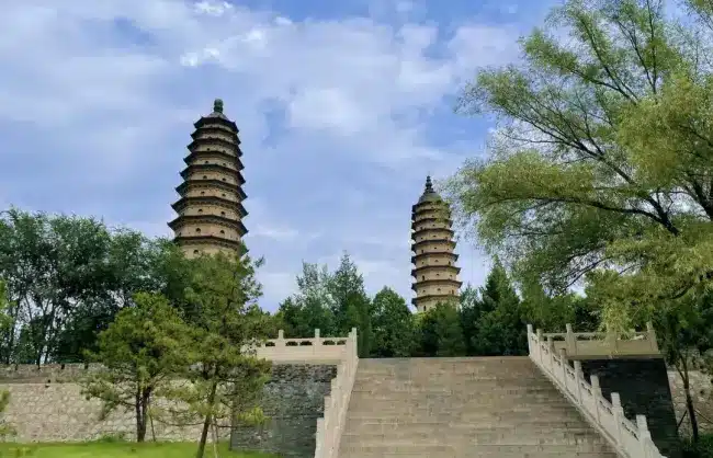 Taiyuan Twin Pagoda Temple - China Xian Tour: Private & Tailor-Made China Tours Taiyuan Twin Pagoda Temple