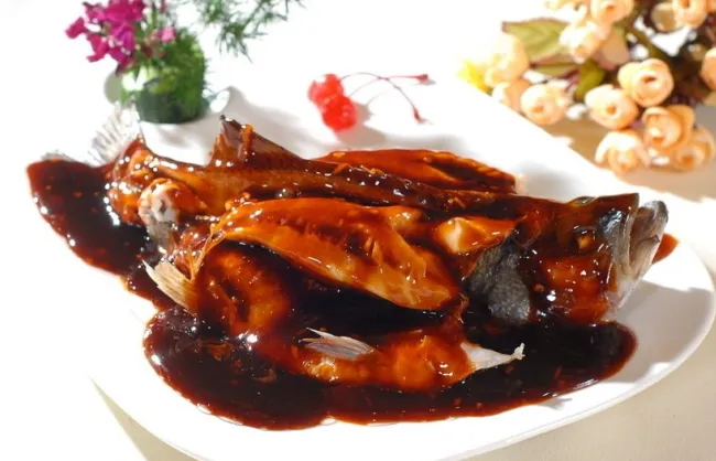 West Lake Fish in Sweet Sour Source - China Xian Tour: Private & Tailor-Made China Tours Zhejiang Food - West Lake Fish in Sweet Sour Source