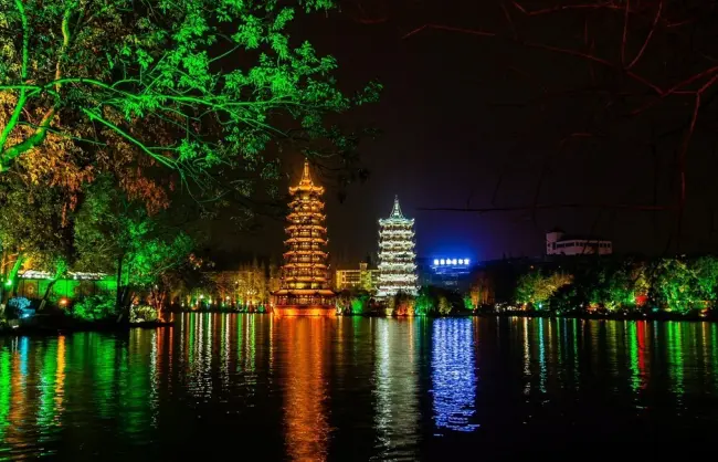 Guilin Two Rivers and Four Lakes