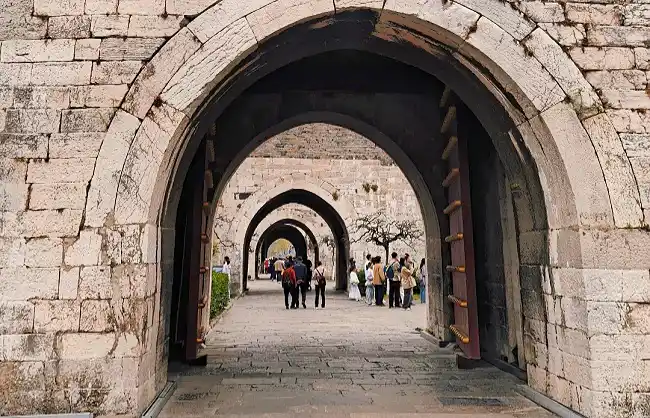zhonghua-gate