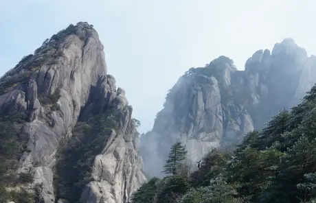 Travel to Huangshan Mountain in China