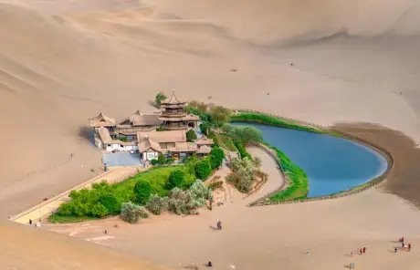 Travl to Dunhuang desert