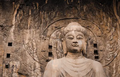 China Luoyang tours with Longmen Grottoes