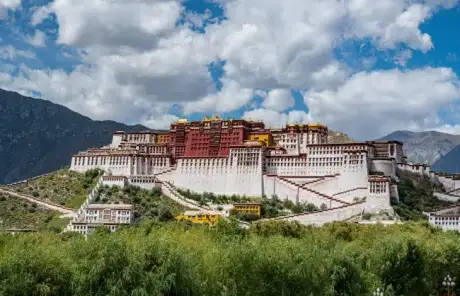 Potala Palace in Tibet tours