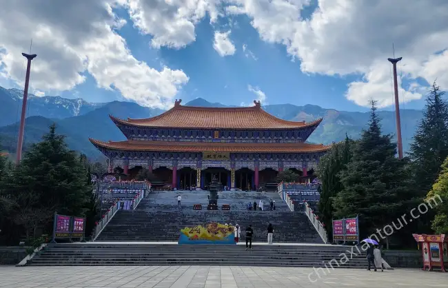 Nicholas Yunnan family tour