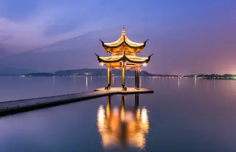 Hangzhou tours with West Lake
