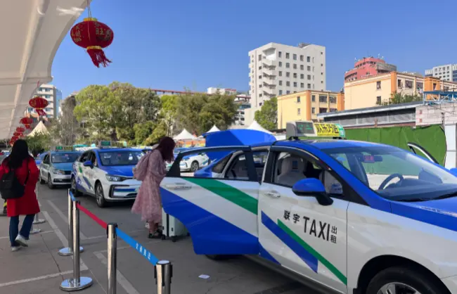 Kunming-Transport-Taxi - China Xian Tour: Private & Tailor-Made China Tours Kunming Taxi