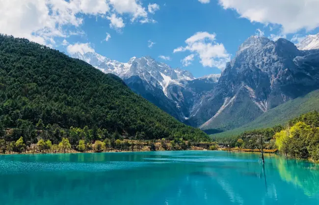 Blue Moon Valley – Exploring Lijiang’s Secret Wonderland