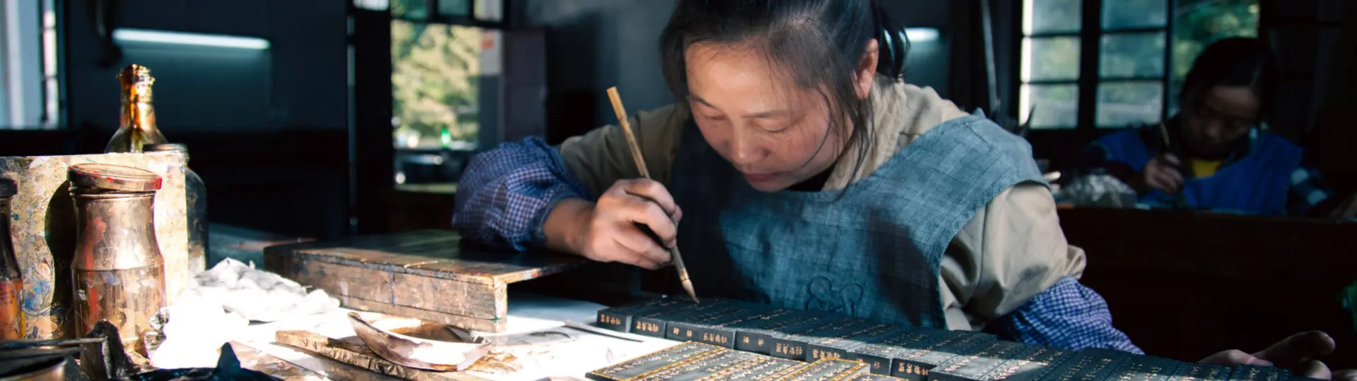 Ink making in Hu Kaiwen Ink Factory
