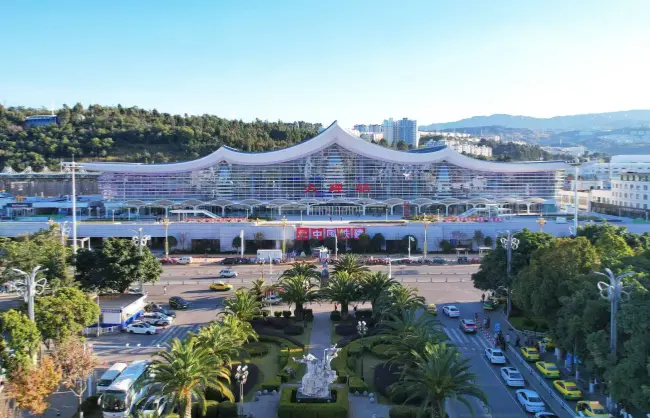 dali-railway-station - China Xian Tour: Private & Tailor-Made China Tours Dali Railway Station