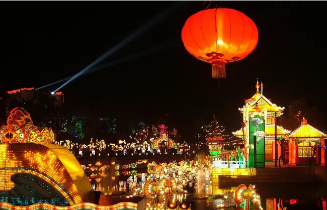 lantern-festival-celebration-in-china - China Xian Tour: Private & Tailor-Made China Tours Lantern Festival celebration in China