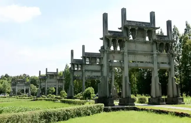 tangyue-memorial-archways-archways - China Xian Tour: Private & Tailor-Made China Tours Tangyue Memorial Archways