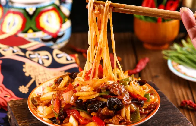 xinjiang-food-laghman - China Xian Tour: Private & Tailor-Made China Tours Laghman