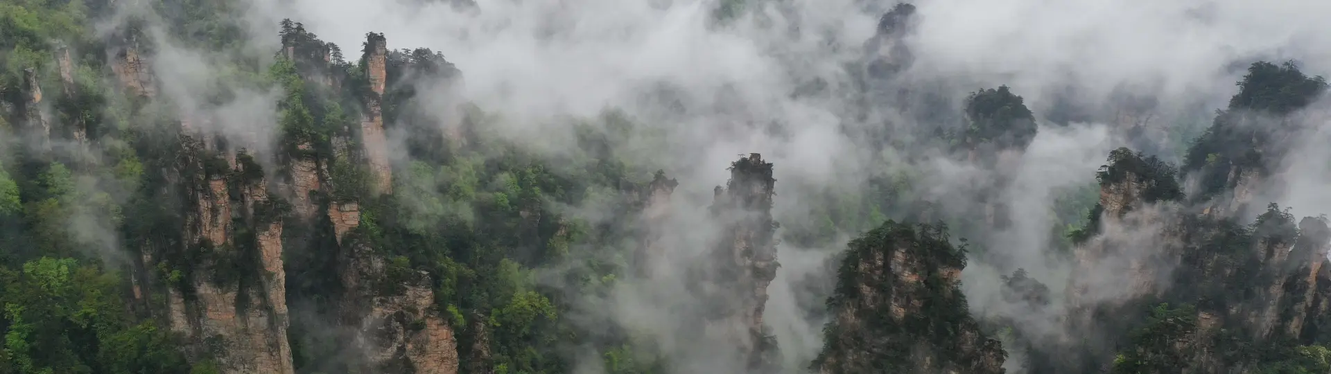 Zhangjiajie adventure in clouds