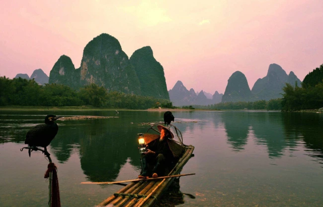 Xingping Ancient Town: A Timeless Gem Glowing in History