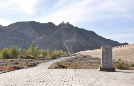 Jiayuguan Overhanging Great Wall - China Xian Tour: Private & Tailor-Made China Tours Jiayuguan Overhanging Great Wall