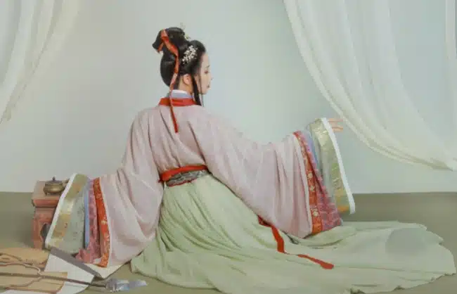 Traditional Chinese clothing - Hanfu - China Xian Tour: Private & Tailor-Made China Tours Traditional Chinese clothing - Hanfu