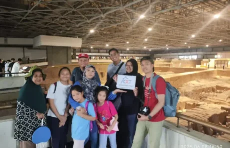 family tour to Terracotta Warriors - China Xian Tour: Private & Tailor-Made China Tours family tour to Terracotta Warriors