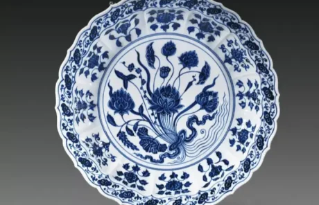 Blue and white porcelain plates - China Xian Tour: Private & Tailor-Made China Tours Blue and white porcelain plates