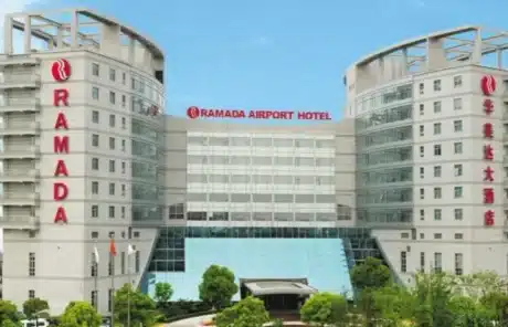 Ramada Plaza by Wyndham Shanghai Pudong Airport - China Xian Tour: Private & Tailor-Made China Tours Ramada Plaza by Wyndham Shanghai Pudong Airport