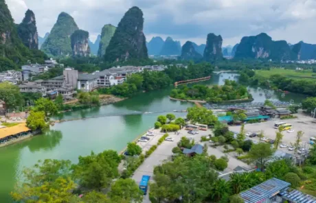 Yangshuo Ten-Mile Gallery - China Xian Tour: Private & Tailor-Made China Tours Yangshuo Ten-Mile Gallery