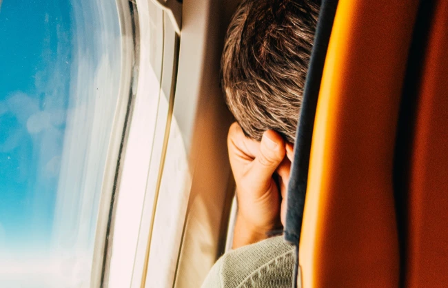adapt-to-the-new-time-zone-on-the-flight | China Xian Tour: Private & Tailor-Made China Tours adapt-to-the-new-time-zone-on-the-flight