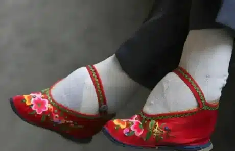 12 FAQs About Foot Binding in Ancient China: History & Facts