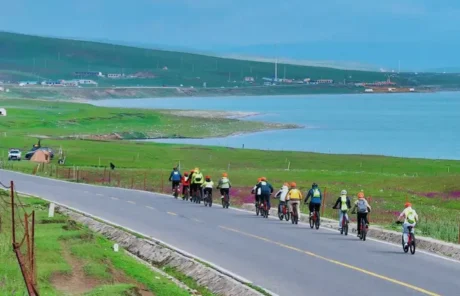 Cycling Around Qinghai Lake - China Xian Tour: Private & Tailor-Made China Tours Cycling Around Qinghai Lake