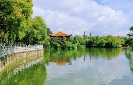 Green Lake Park in Kunming - China Xian Tour: Private & Tailor-Made China Tours Green Lake Park in Kunming