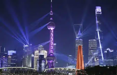 Shanghai Tower Nighttime Light Show - China Xian Tour: Private & Tailor-Made China Tours Shanghai Tower Nighttime Light Show