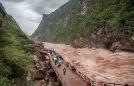Tiger Leaping Gorge Yunnan - China Xian Tour: Private & Tailor-Made China Tours Tiger Leaping Gorge Yunnan