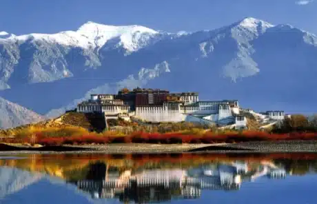 Potala Palace in Lhasa - China Xian Tour: Private & Tailor-Made China Tours Potala Palace in Lhasa