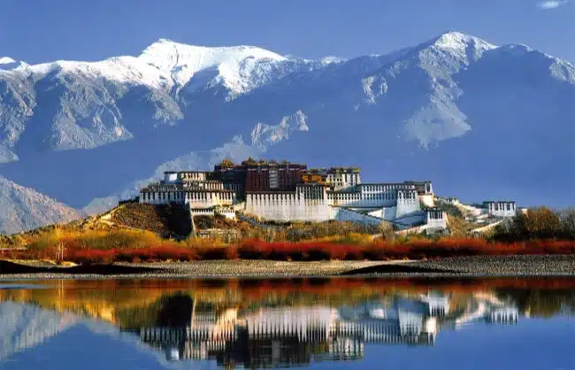 Potala Palace in Lhasa - China Xian Tour: Private & Tailor-Made China Tours Potala Palace in Lhasa