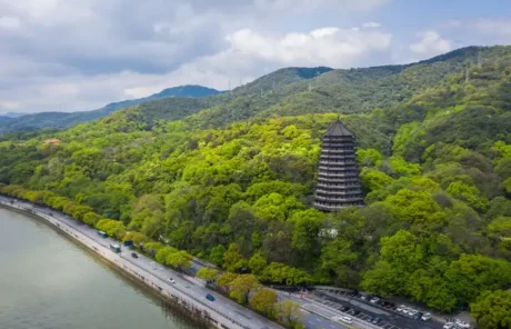 Liuhe Pagoda in Hangzhou - China Xian Tour: Private & Tailor-Made China Tours Liuhe Pagoda in Hangzhou