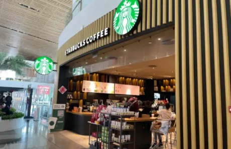 Xiamen Airport Starbucks Cafe - China Xian Tour: Private & Tailor-Made China Tours Xiamen Airport Starbucks Cafe