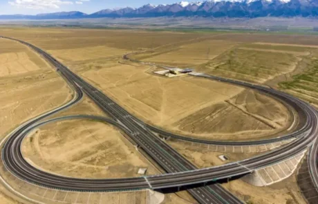 Urumqi to Heavenly Lake Road