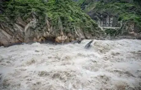 Summer Tiger Leaping Gorge - China Xian Tour: Private & Tailor-Made China Tours Summer Tiger Leaping Gorge