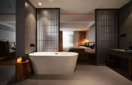 dali 4-star hotel bathtub