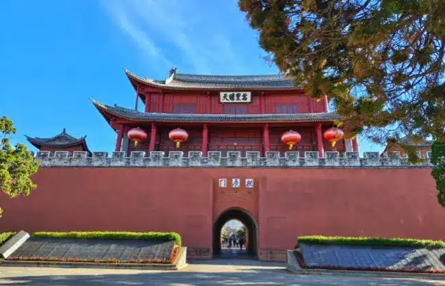 Gongchen Tower in Weishan Ancient City