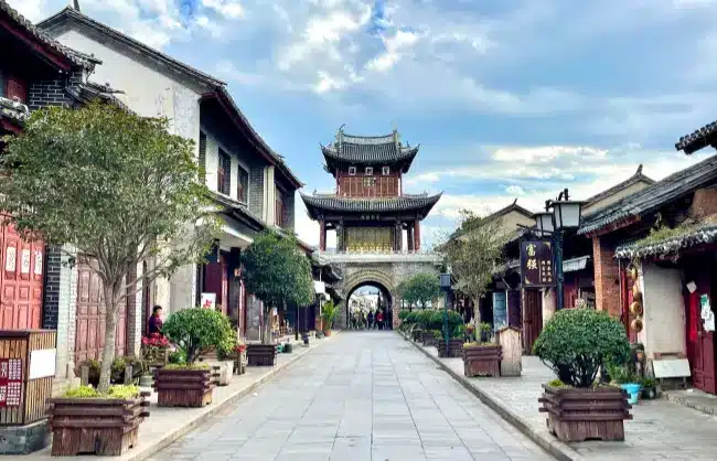 weishan ancient town near dali