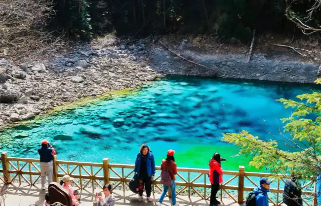 The beautiful Five-Color Pond in Jiuzhaigou - China Xian Tour: Private & Tailor-Made China Tours Jiuzhaigou