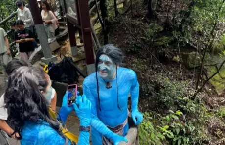 Tourists Dressed as Avatar in Zhangjiajie - China Xian Tour: Private & Tailor-Made China Tours Tourists Dressed as Avatar in Zhangjiajie