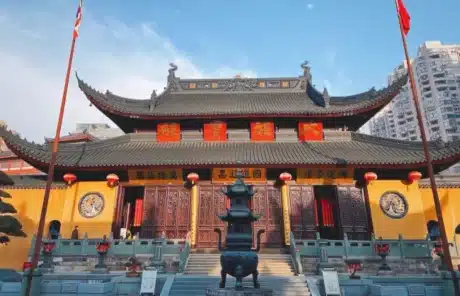 Shanghai Jade Buddha Temple - China Xian Tour: Private & Tailor-Made China Tours Shanghai Jade Buddha Temple