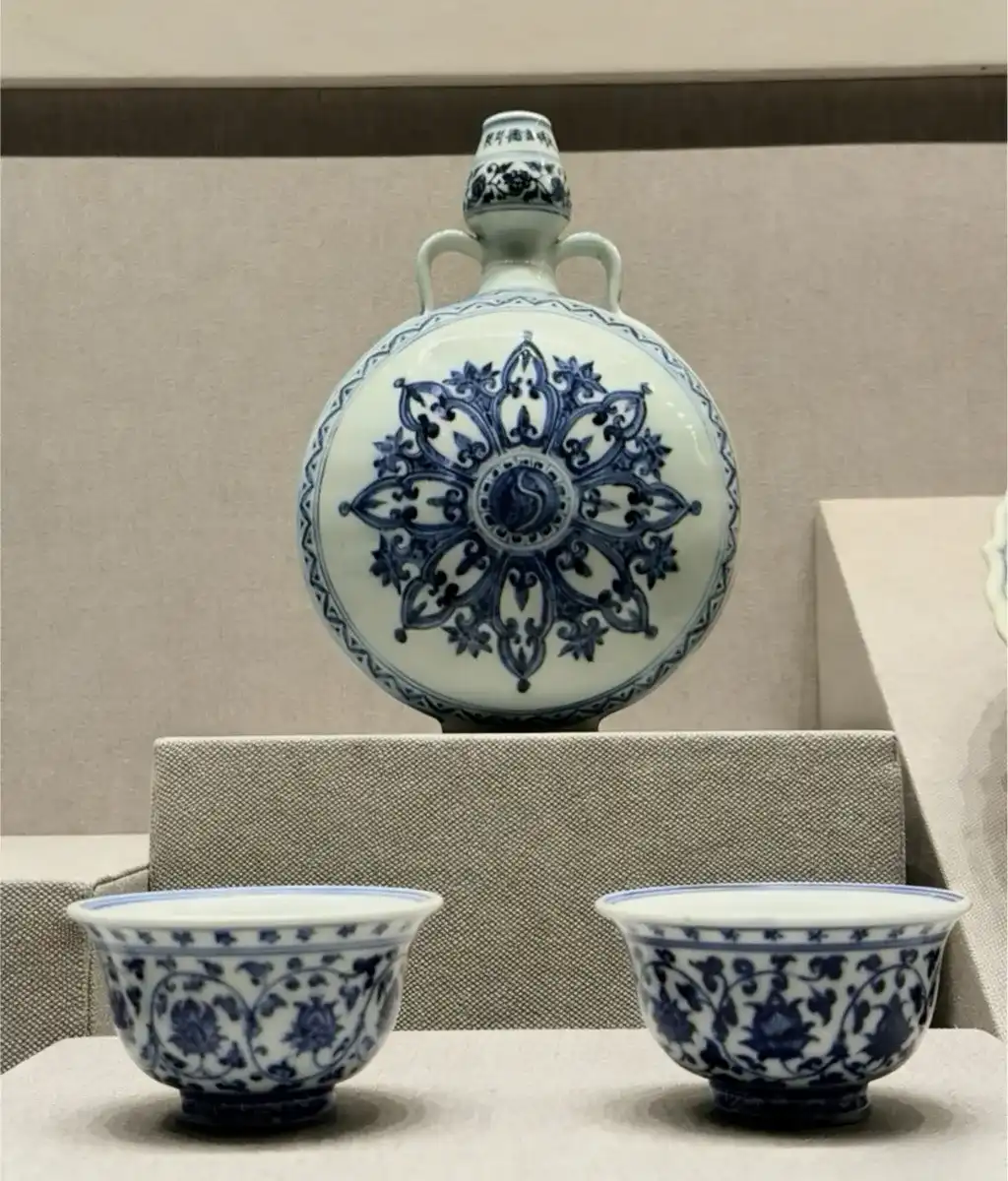 MingQinghua - China Xian Tour: Private & Tailor-Made China Tours Ming Dynasty Blue and White Porcelain